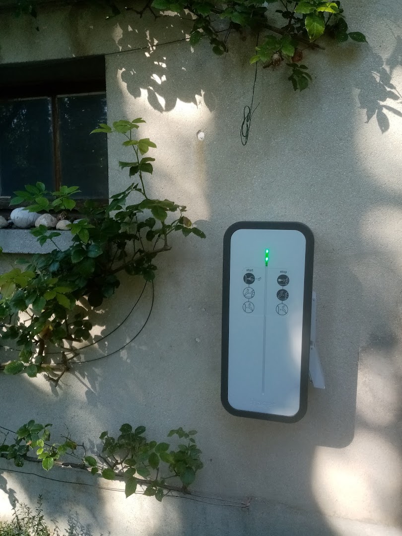 LM Électricité — Photos 8