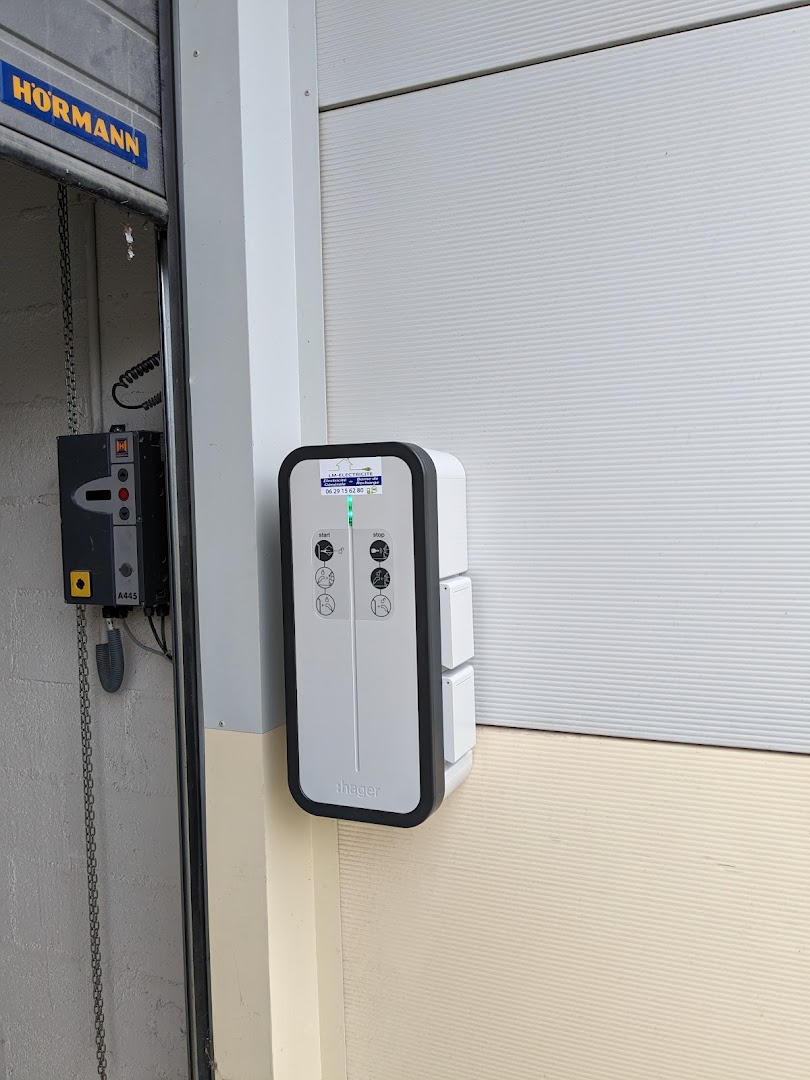 LM Électricité — Photos 1