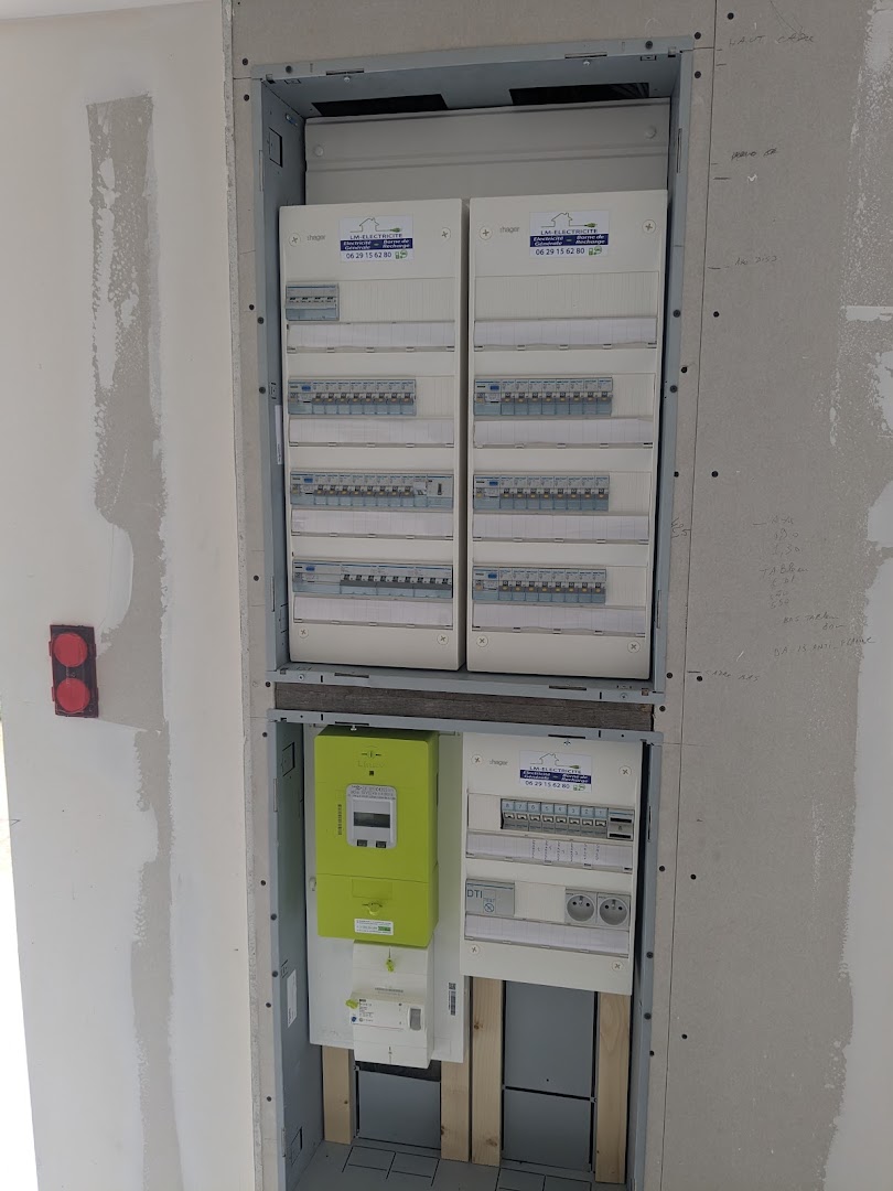 LM Électricité — Photos 10